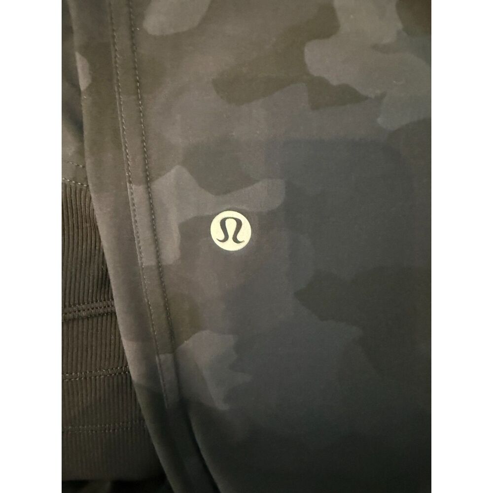 Lululemon Black Camo Joggers Size 0 - Picture 2 of 5